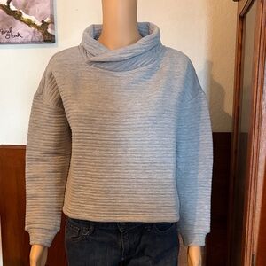 Top of the World Pikes Peak Cropped Cozy Gray Women's Sweater